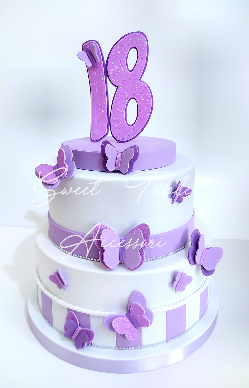 Torta 18° Compleanno farfalle 2 piani