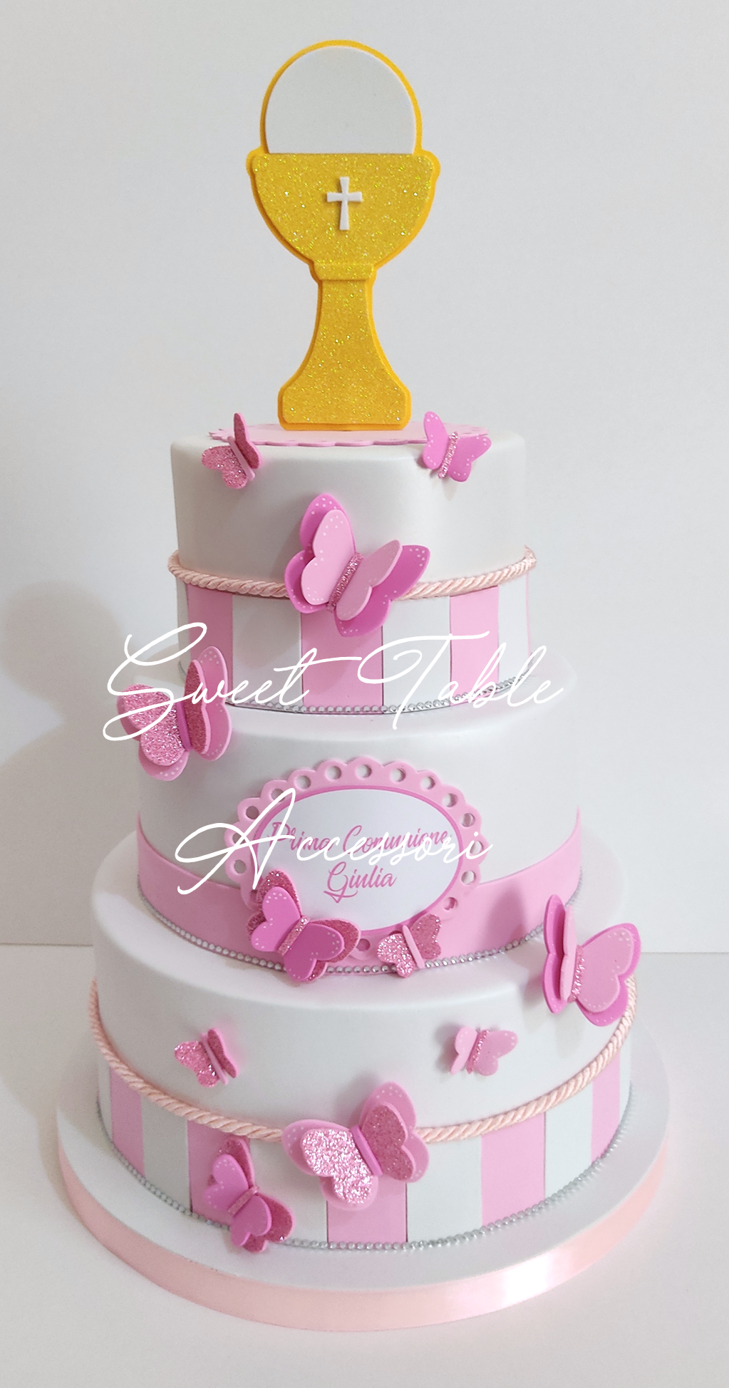 Torta scenografica Prima Comunione farfalle 3 piani