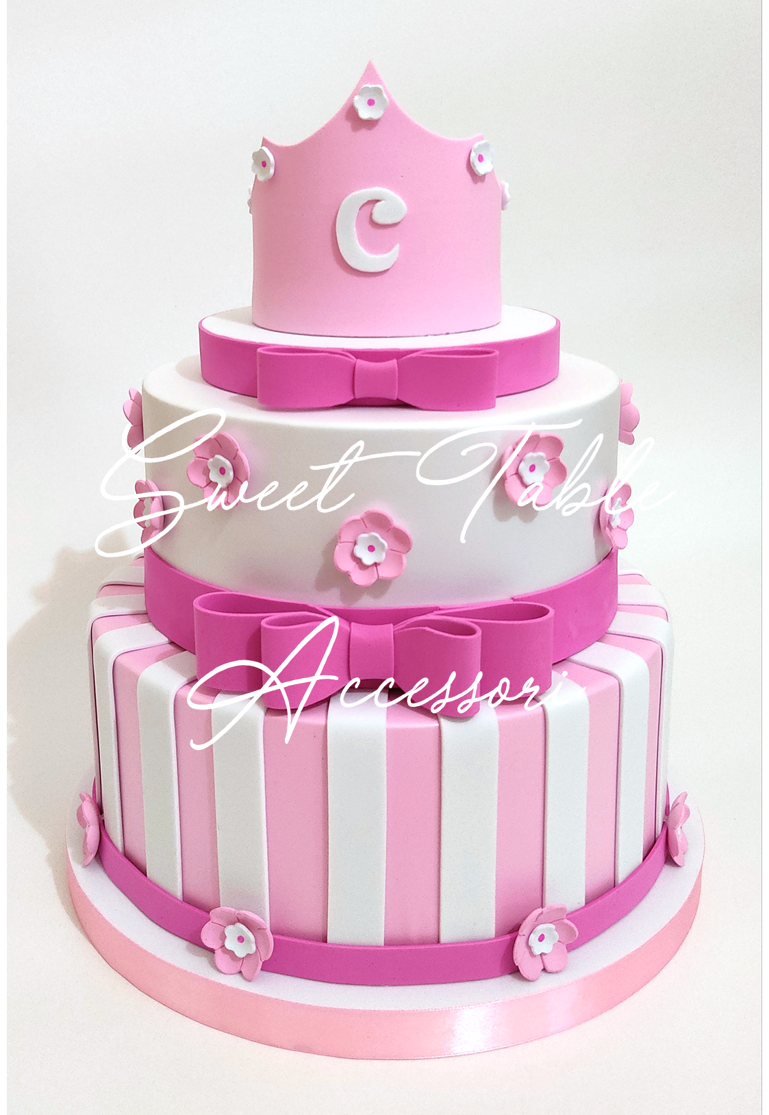 Torta Scenografica 2 piani corona principessa e fiori