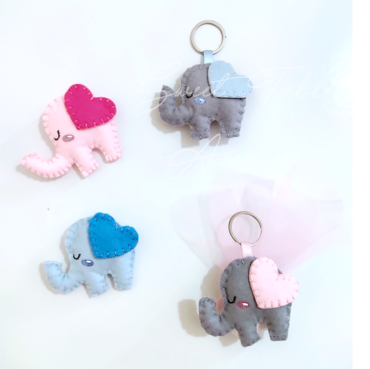 Bomboniera portachiavi o calamita in pannolenci Battesimo nascita