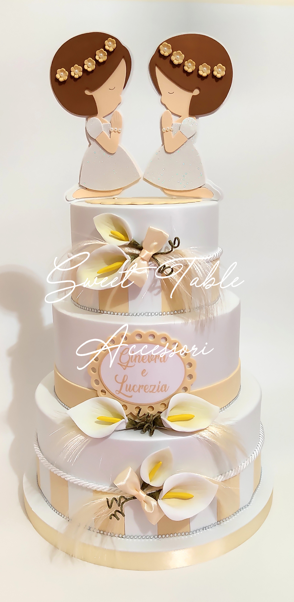Torta scenografica Prima Comunione tralcio calle 3 piani gemelli