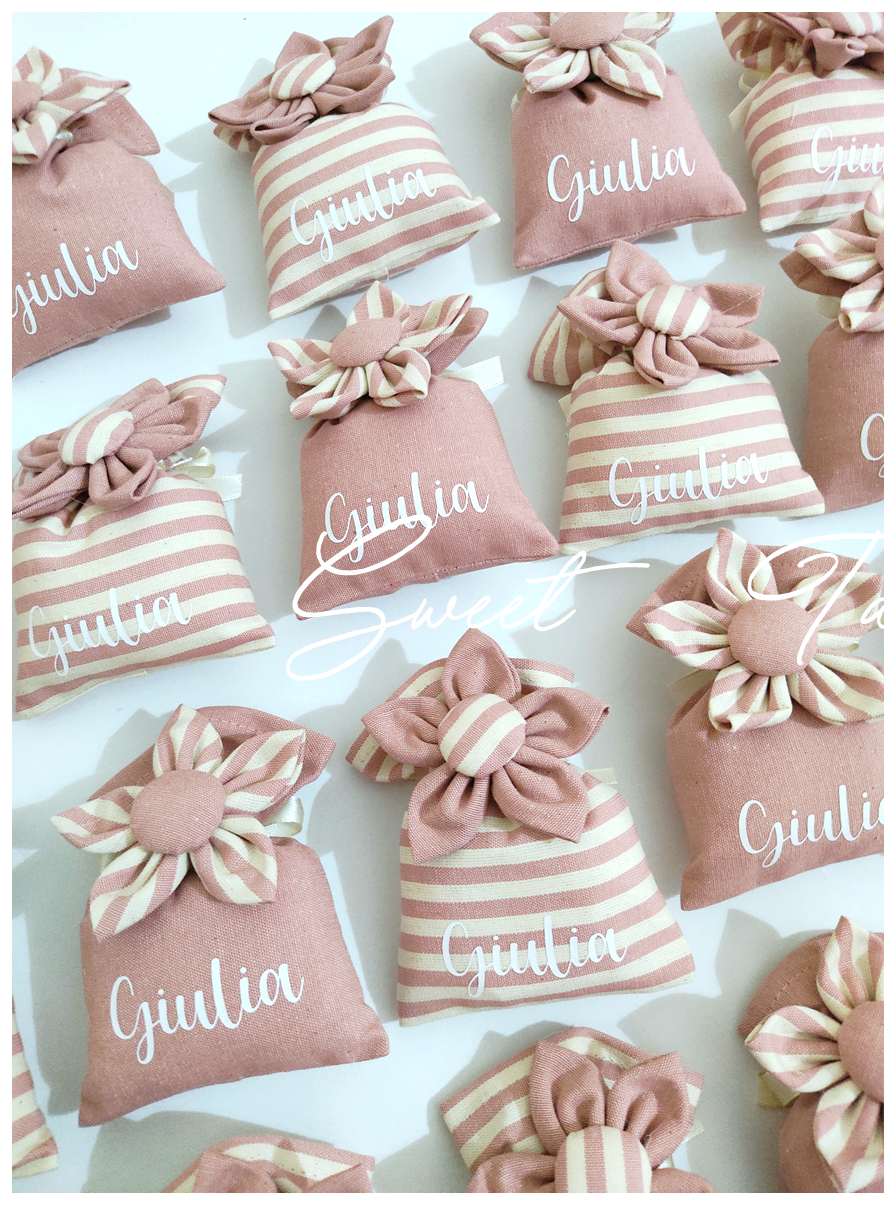 Sacchettino artigianale decorazione fiore